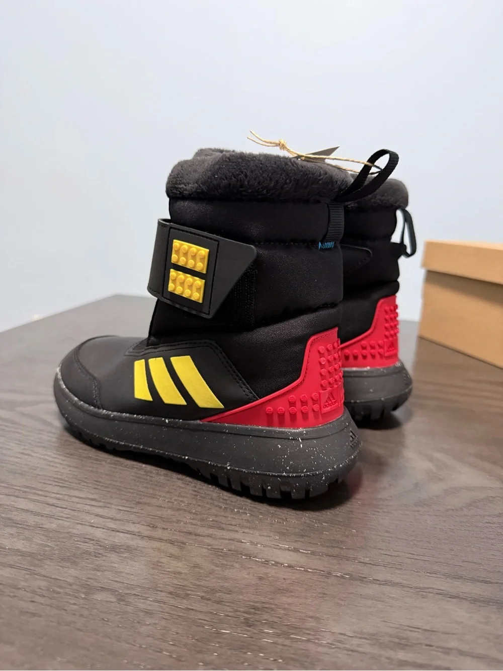 adidas x LEGO Winterplay Kids Snow Boots US 1 EU 32 Black Red Yellow NWB GW4420